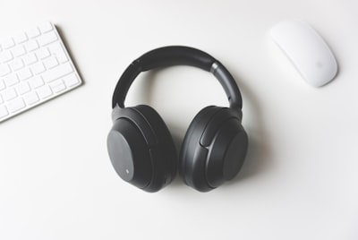 AuraSound Max - Hybrid Active Noise Cancelling